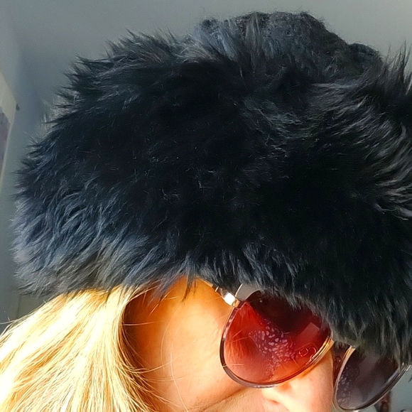 Dyed Italian Lamb Fur Hat - Picture 1 of 10